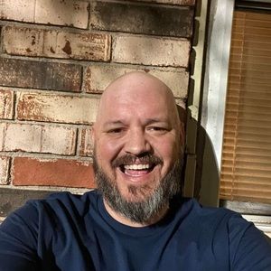 Meet your Posher, Casey